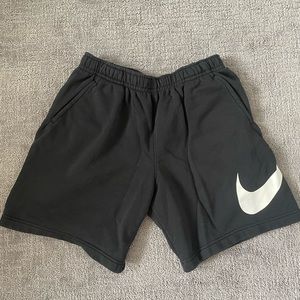 Nike Sportswear Club Men's Graphic Shorts Black L Large